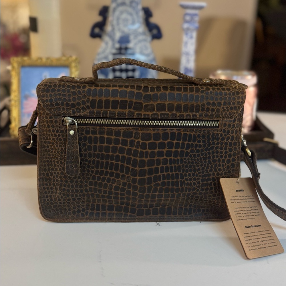 🤎 NWT FSHSUP CROCO EMBOSSED LEATHER MESSENGER BAG! - Picture 10 of 13